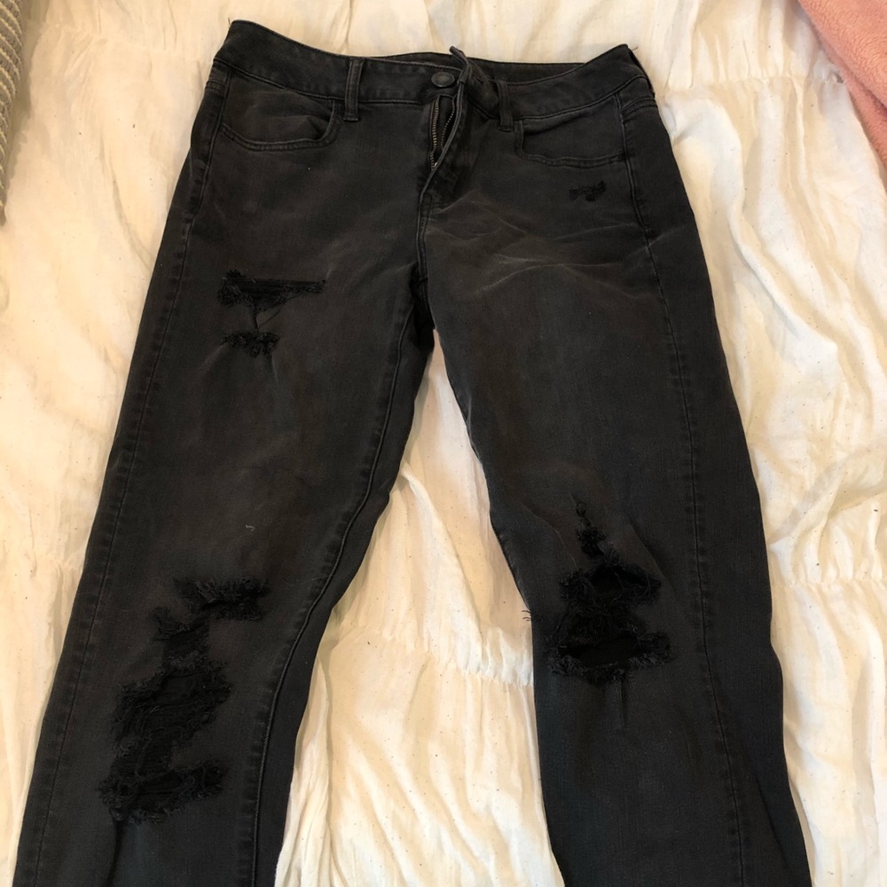 AEO Black Ripped Super Stretch Jegging